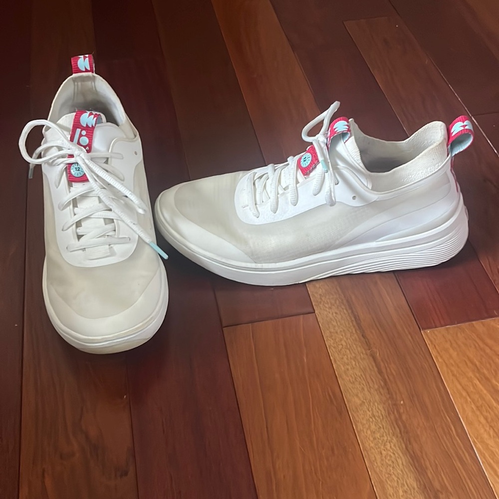 Bala nursing shoes women’s size 9.